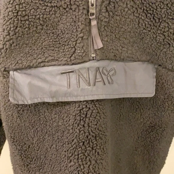 Aritzia TNA Black Teddy Quarter Zip Hoodie M - Picture 2 of 6
